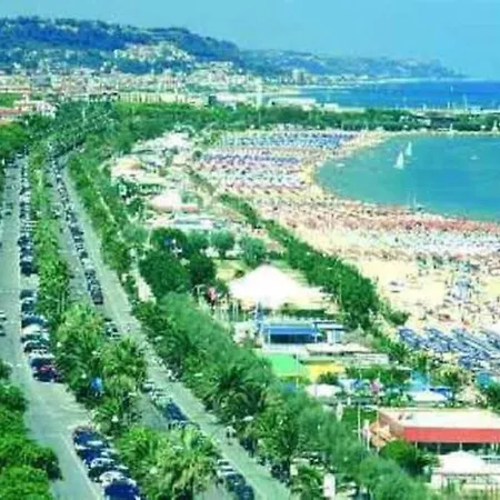 Quadrilocale Cefalonia Con Ampio Giardino A Due Passi Dal Mare Apartmán *